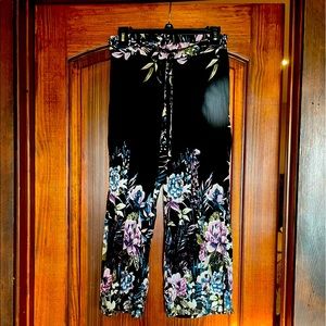 Gypsies & Moondust Rayon Floral pull on cropped pants